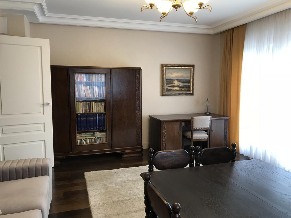 Aquarius Apartment