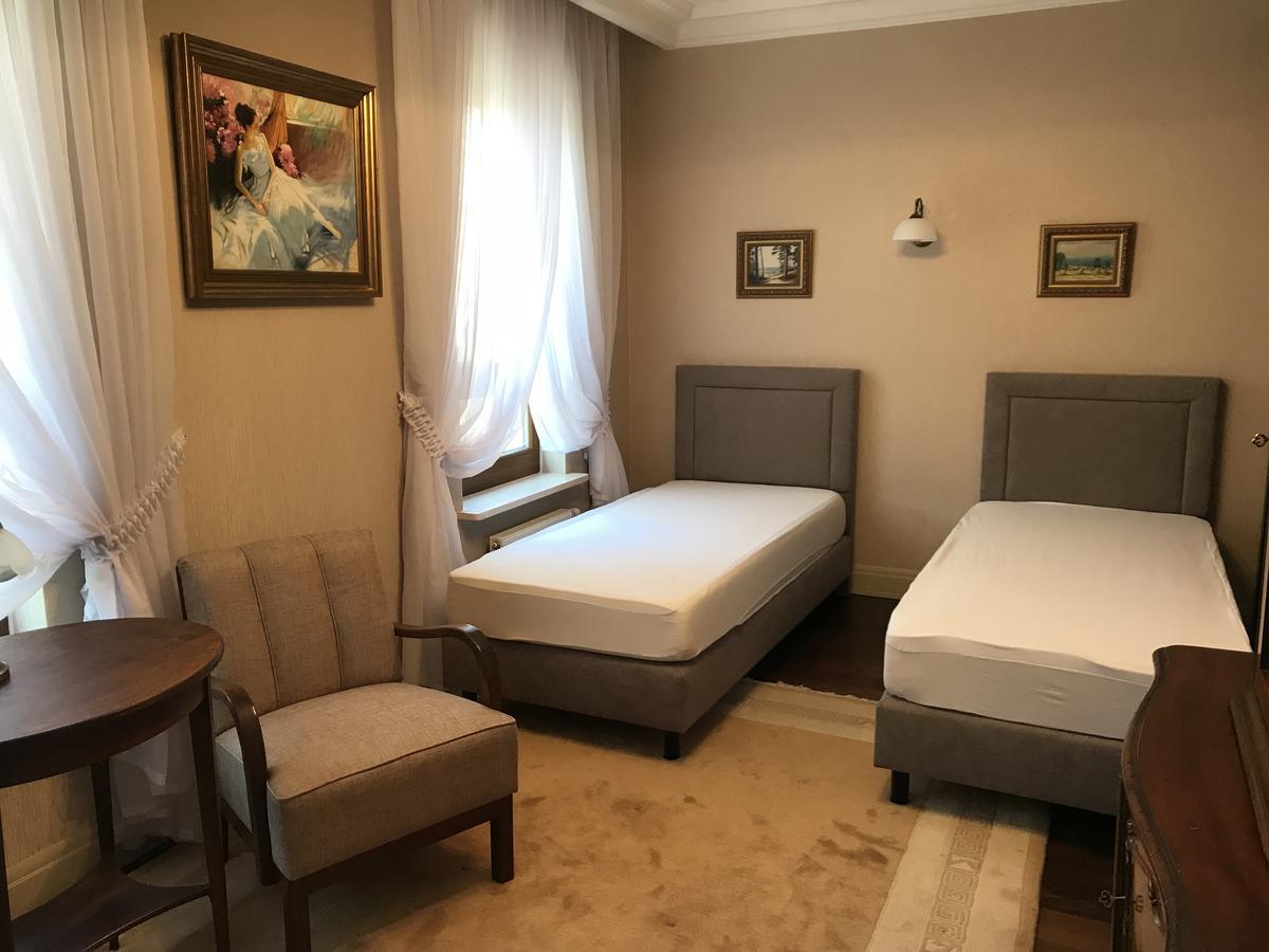 Aquarius Apartment